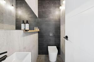 Fotografie z fotogalerie ubytování The Modern Comfort Home v destinaci Broadview