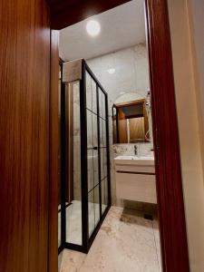 Ein Badezimmer in der Unterkunft Galata Calm Tale Hotel
