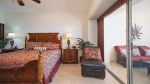 En eller flere senge i et værelse på Sonoran Sky + 19 billeder