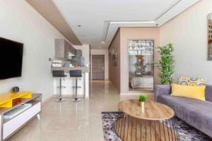 Η κουζίνα ή μικρή κουζίνα στο Luxury Top Floor, Casablanca Center...