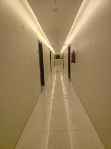 Fotografija v galeriji nastanitve فندق كنوز العنود مكة للغرف والشقق المفروشة توصيل مجاني للحرم - Knoz Al Anood Hotel Makkah For Furnished Rooms and Apartments Free Shuttle Service v Meki