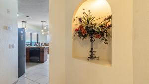 Gallery image of Sunny Charmed Life Spacious Premium Ocean Front Condo in Puerto Peñasco