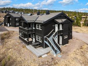 Budova, kde se apartmán nachází + 11 fotografií