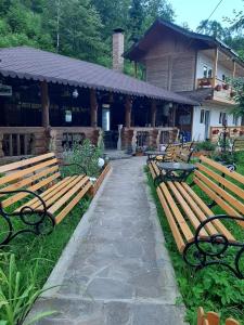 Galeriebild der Unterkunft Pensiunea Serbeca in Broşteni + 56 Fotos