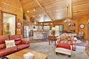 Khu vực ghế ngồi tại Cornerstone lodge #1559