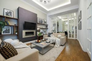 Imagen de la galería de Skyline Serenity Retreat - Regi Most Famous Street, en Budapest 30 fotos más