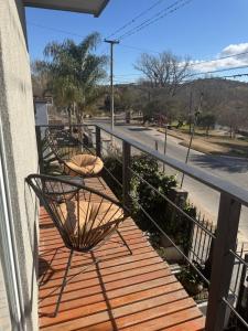 Μπαλκόνι ή βεράντα στο Hermoso departamento