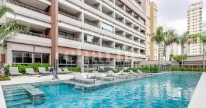 Bazén v ubytování 2213 Sofisticação, conforto e tecnologia em Moema nebo v jeho okolí