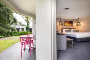 Llit o llits en una habitació de Doncaster Apartments by Nightcap Plus