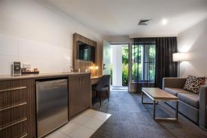 Zona d'estar a Doncaster Apartments by Nightcap Plus
