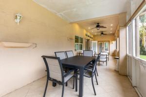 Fotografie z fotogalerie ubytování Chill & Spacious 3BR - Beaches & Backyard Fun v destinaci West Palm Beach