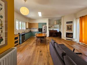 Foto dalla galleria di Elenas Nest a Markopoulo