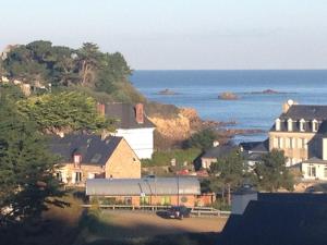 Gallery image of gîte ty coat an traezh in Plougasnou +4 photos