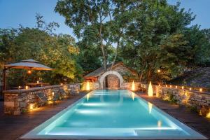 Bazén v ubytování Jianglu Village Dawn Resort nebo v jeho okolí