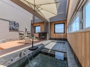 Bazén v ubytování HOTEL felice Osaka -伊丹空港- nebo v jeho okolí