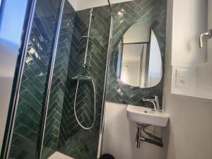 Koupelna v ubytování Saint Much Much- 6 People + 5 fotografií