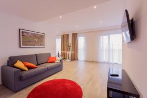 TV a/nebo společenská místnost v ubytování 360 Apartment Hotel Frankfurt