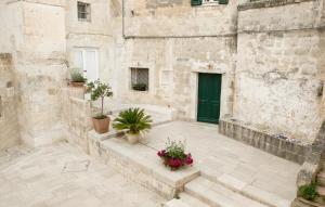 A patio or other outdoor area at La Corte Dei Cavalieri