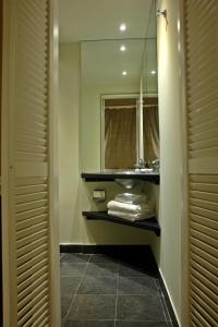 Kupaonica u objektu Semeli Hotel