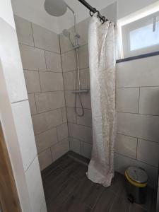 Koupelna v ubytování Pokoje Gościnne Baśniowy Dom Radków