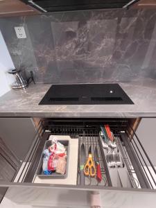 Photo de la galerie de l'établissement Vinhomes Grand Park Studio Chillin Home, à Long Bình 2 autres photos