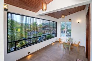 Balkón nebo terasa v ubytování Raj Residencies