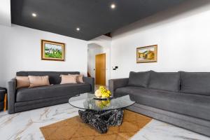 Fotografie z fotogalerie ubytování Apartment with heated pool, whirpool, view, near beach - by TRAVELER tourist agency Krk - ID 2683 v destinaci Novi Vinodolski
