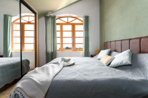 Fotografie z fotogalerie ubytování Apartment with heated pool, whirpool, view, near beach - by TRAVELER tourist agency Krk - ID 2683 v destinaci Novi Vinodolski