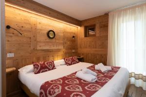 Postel nebo postele na pokoji v ubytování Hotel Granta Parey + 37 fotografií