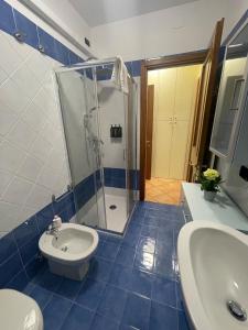 Ένα μπάνιο στο il sogno di erika apartament in lucca private parking