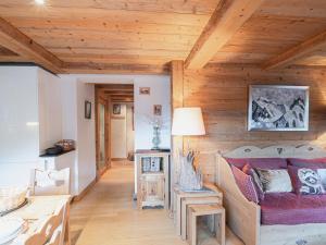 Część wypoczynkowa w obiekcie Charmant appartement près pistes et centre, WiFi, parking privatif - FR-1-343-193