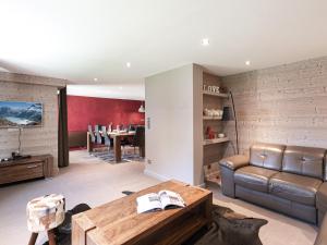 Posedenie v ubytovaní Appartement chic avec sauna et parking au centre de Chamonix - FR-1-343-190