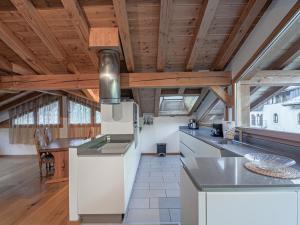 Fotografia z galérie ubytovania Superbe chalet 4 étoiles avec sauna et garage proche des pistes - FR-1-343-184 v destinácii Chamonix-Mont-Blanc