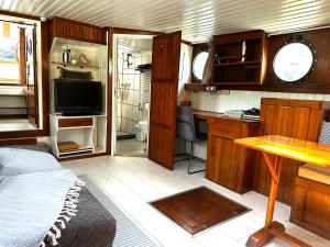 Kuchyň nebo kuchyňský kout v ubytování B&B Unitas Rotterdam
