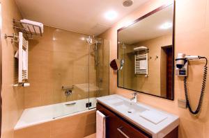 Kúpeľňa v ubytovaní Hotel NH Poznan