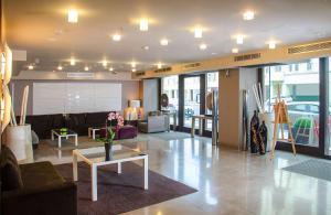 Posedenie v ubytovaní Hotel NH Poznan