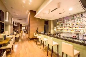 Nápoje v ubytovaní Hotel NH Poznan