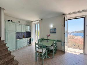 A kitchen or kitchenette at Residenza Garibaldi