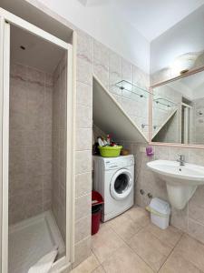 A bathroom at Residenza Garibaldi