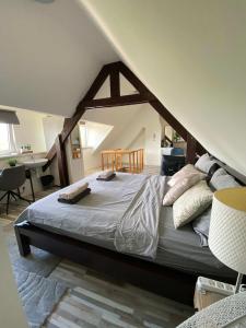 Ένα ή περισσότερα κρεβάτια σε δωμάτιο στο Cozy Private Room Central Location