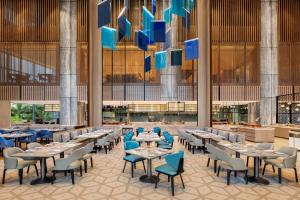 Le Meridien Ahmedabad餐厅或其他用餐的地方