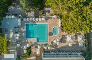 an overhead view of a resort with a swimming pool at Bluesun Hotel Borak in Bol
