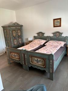 Voodi või voodid majutusasutuse Privatzimmer Jarosch toas