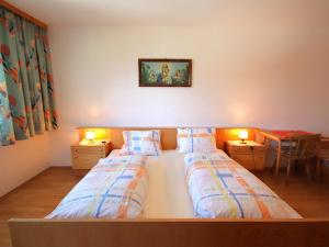 Postel nebo postele na pokoji v ubytování Apartment Jägerhof-1 by Interhome