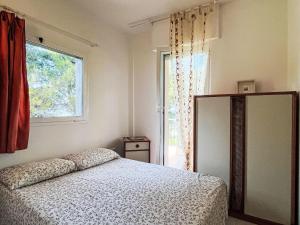 Posteľ alebo postele v izbe v ubytovaní Holiday Home Villa Jose - PGI212 by Interhome