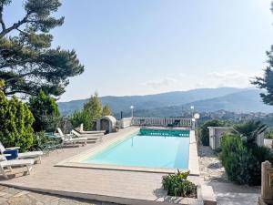 Bazén v ubytovaní Holiday Home Villa Jose - PGI212 by Interhome alebo v jeho blízkosti
