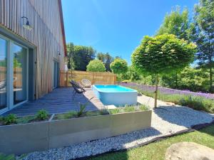 Bazén v ubytovaní Holiday Home Brníčko by Interhome alebo v jeho blízkosti
