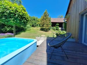 Bazén v ubytovaní Holiday Home Brníčko by Interhome alebo v jeho blízkosti