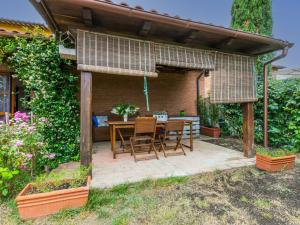 Zahrada ubytování Holiday Home Caggiolo by Interhome