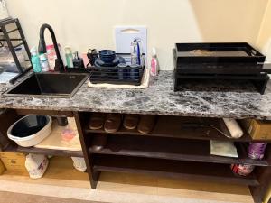 Kuchyň nebo kuchyňský kout v ubytování 京都缘屋九条店kyoto-Enishiya guesthouse kujo NEW OPEN 新开业免费西式早餐